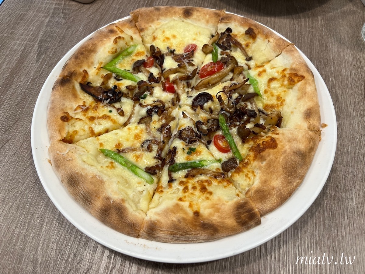 【新北三峽美食】披薩約會餐廳BLUE HOUSE 男朋友也想再訪 - 第16張圖