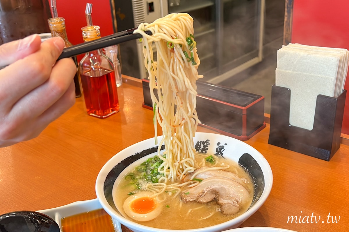 【暖暮拉麵牧志店店】2025年菜單 沖繩國際通必吃芝麻拉麵與煎餃 - 第11張圖