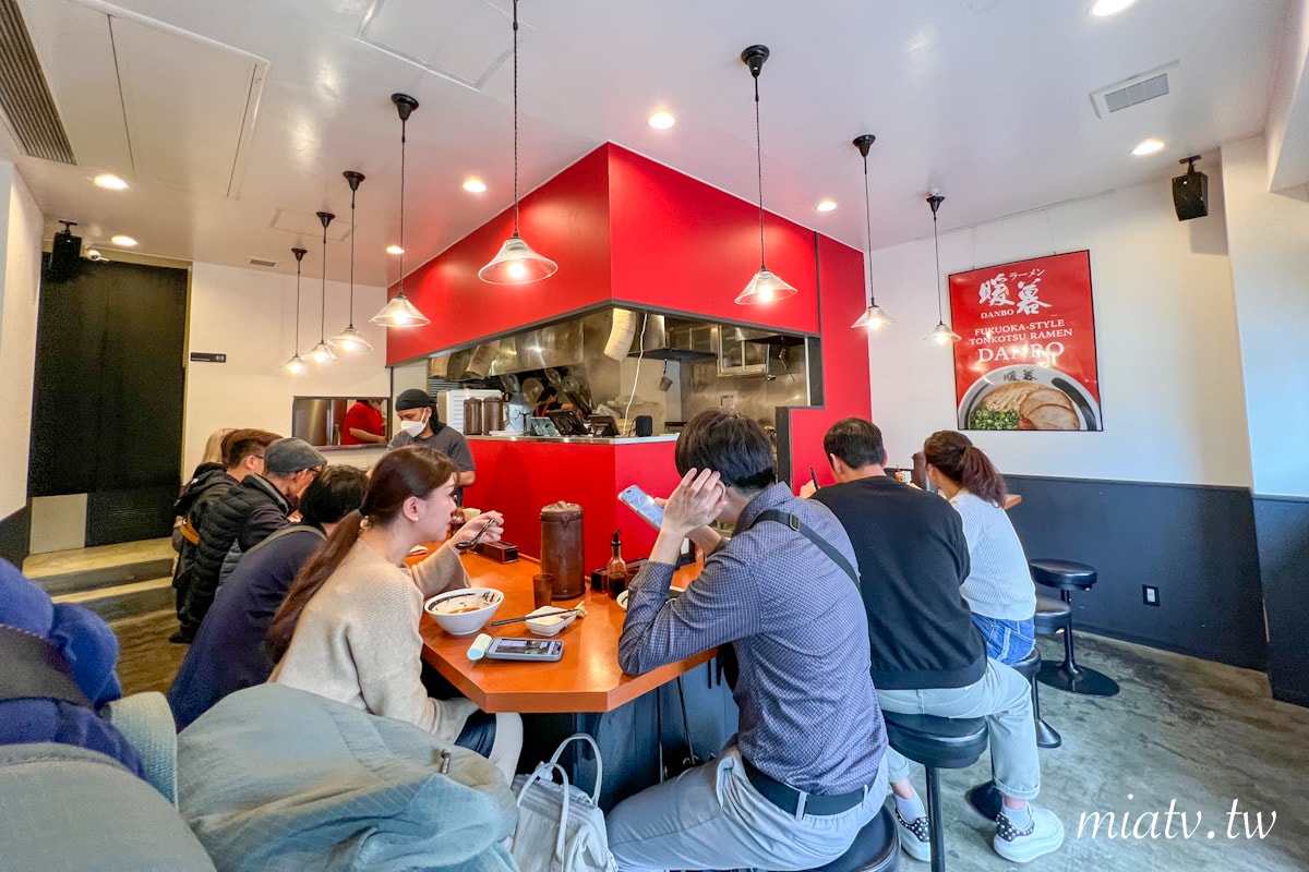 【暖暮拉麵牧志店店】2025年菜單 沖繩國際通必吃芝麻拉麵與煎餃 - 第3張圖