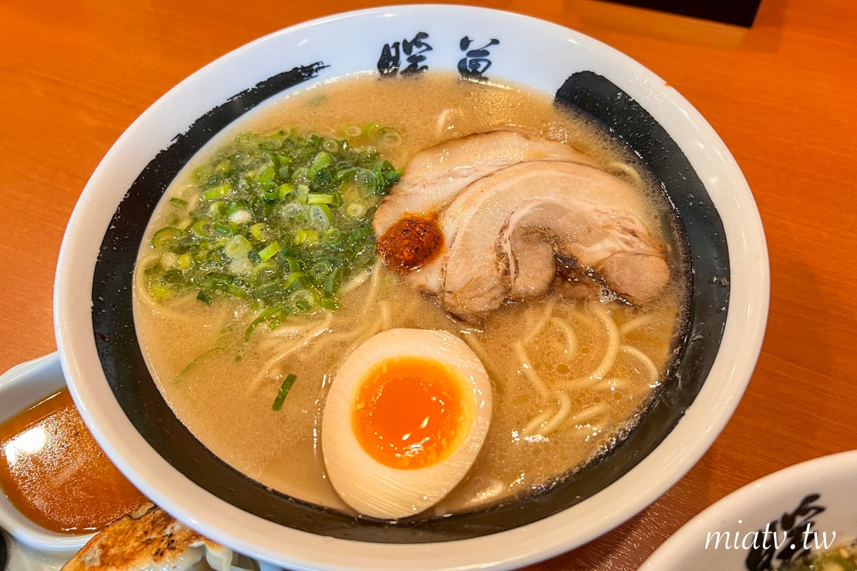 【暖暮拉麵牧志店店】2025年菜單 沖繩國際通必吃芝麻拉麵與煎餃 - 第9張圖