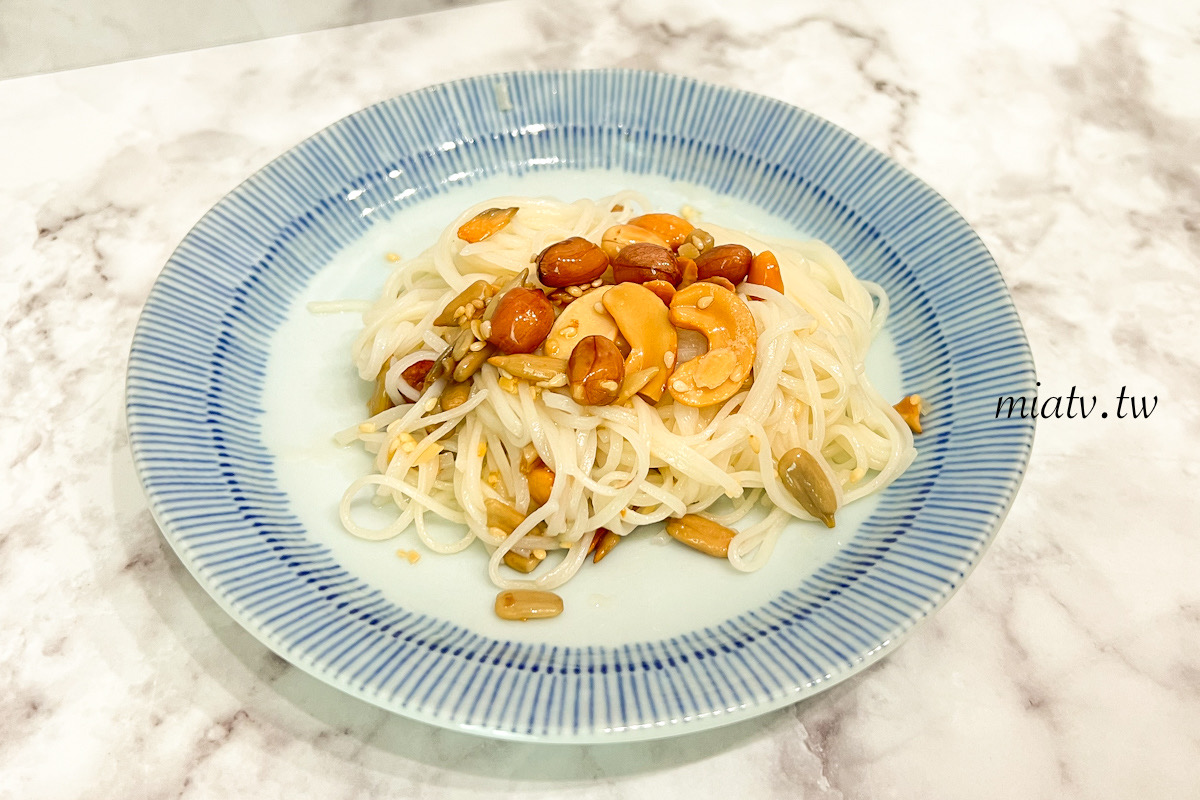 【五仁果油開箱】三杯豆腐煲、拌麵線都好吃|全素食調味好幫手 - 第30張圖