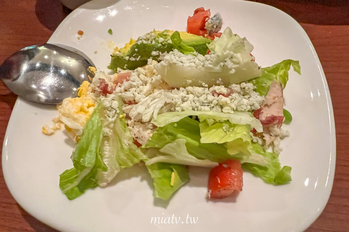 【GB吉比鮮釀餐廳】 林口三井必點BBQ雞肉披薩與雞肉彩虹沙拉 - 第11張圖