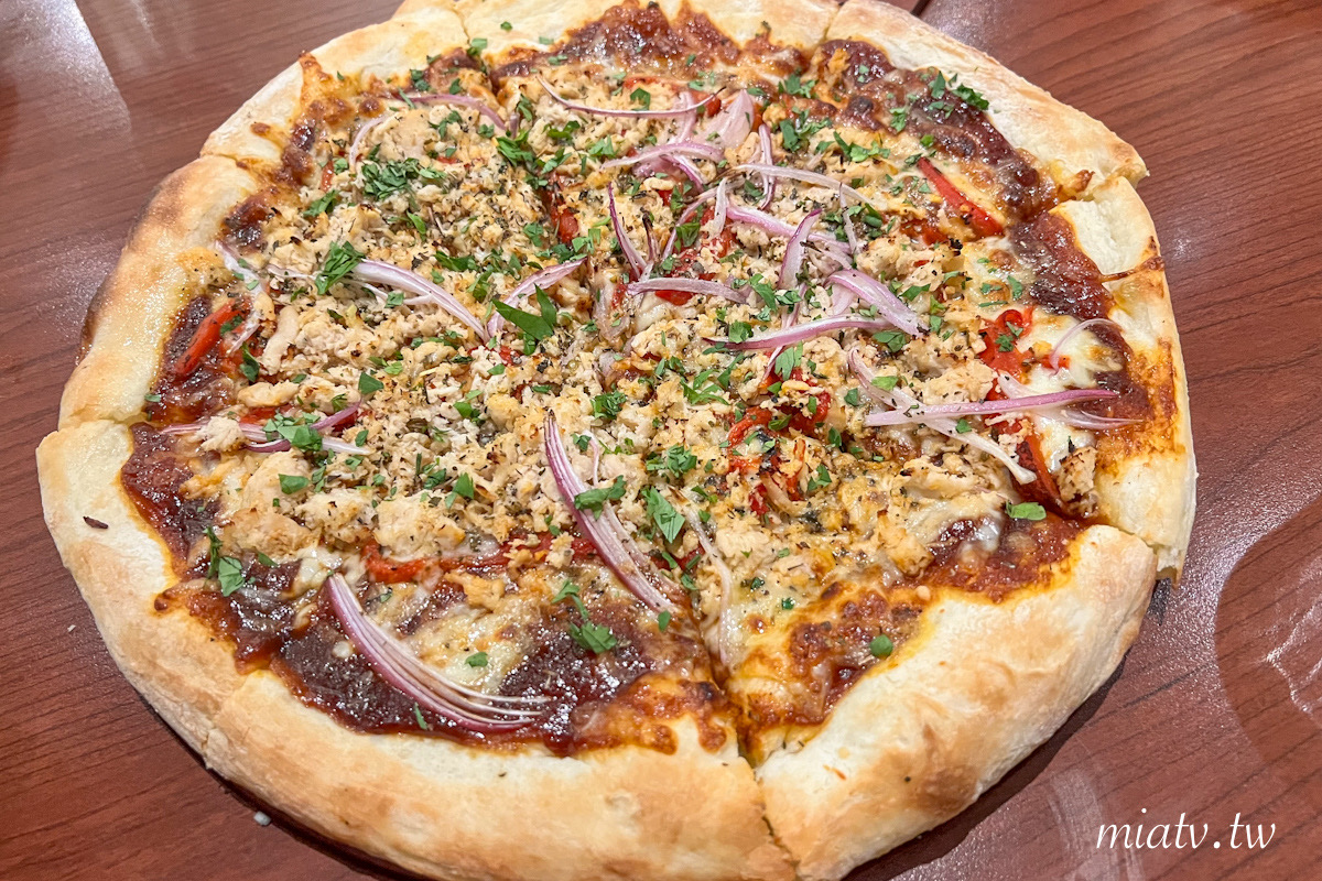 【GB吉比鮮釀餐廳】 林口三井必點BBQ雞肉披薩與雞肉彩虹沙拉 - 第13張圖