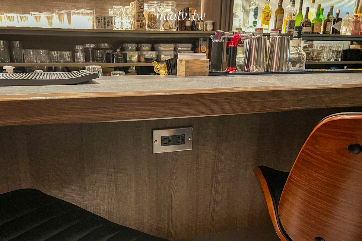 【桃園中路美食】尋暱餐酒館 Trésor Bistro 城市角落的微醺避風港,6款餐點與3款命定調酒開箱(附完整菜單) - 第18張圖 【桃園中路美食】尋暱餐酒館 Trésor Bistro 城市角落的微醺避風港,6款餐點與3款命定調酒開箱(附完整菜單)