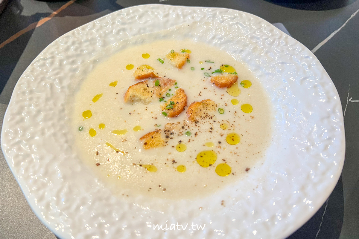 【桃園中路美食】睦月餐酒 Moon Yeast 中路店16道餐點開箱(附線上菜單)